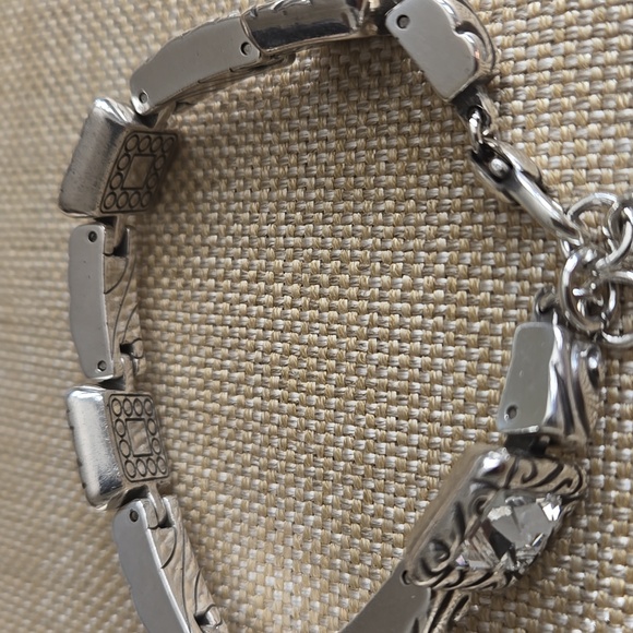 Brighton Silver-tone Clear Swarovski Crystal Silver Link Bracelet - Picture 6 of 7